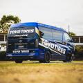 トミカとTeam TOYO TIRES DRIFTのコラボモデル「utf-8