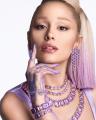 Swarovski、アリアナ・グランデとともに2025年春夏キ