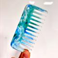 廃プラスチックが手作りの櫛に生まれ変わる。早稲田大