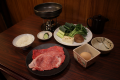 ＜一日限定5食＞創業100余年の黒毛和牛雌牛専門utf-8