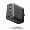 小型ながら機器を4台同時に充電できる、USB PD最大65W