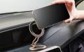 キッチンや車内、寝室などでスマートフォンを磁石で固