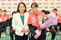 卓球のバタフライ　卓球日本代表がバタフライの本社を