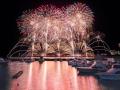【夜空と海に咲く大輪の華】夏季の熱海海上花火大会は