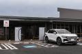 ハイウェイオアシス富楽里に初の高速道路上EVチャージ
