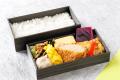 【象印銀白弁当】かねふくの明太子とコラボしたお弁当