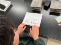 “音で判別”できる放射線検出器を大学生が開発　視覚障