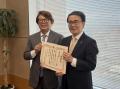 トリドールHD、企業版ふるさと納税を通じた地域振興により香川県および丸亀市から感謝状を受領