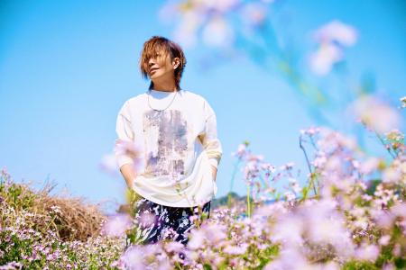人気声優・谷山紀章が50歳を記念した写真集をリリース