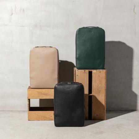 【Makuake達成率990％の”THE Backpack”から新色登場】
