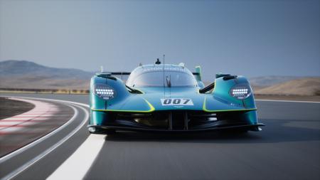 アストンマーティンVALKYRIE LM 究極のル・マン・ハイ