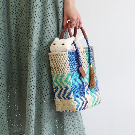 【WOVEN】ネコ好きも納得！猫巾着付きメルカドバッグ