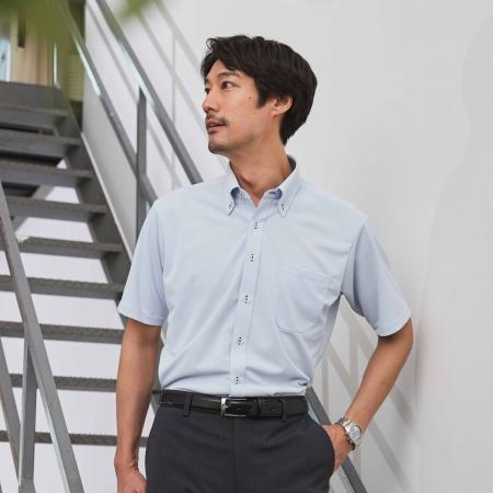 汗ジミを気にせずストレスフリーに過ごせる多機能シャ