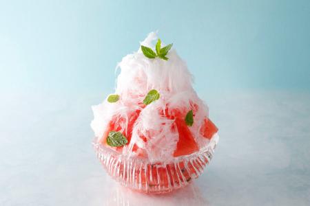 幻の鳥取ブランドすいかを天然氷と味わう、究極のかき