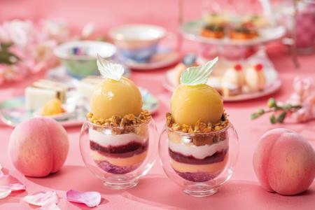 【白桃丸ごと1個パフェが主役】夏のAFTERNOON TEA wit