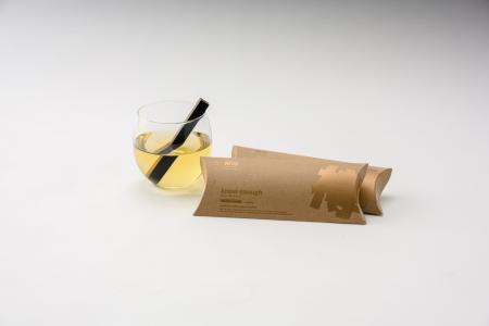 いつものお酒を“高級酒”に変える原木のスティッutf-8