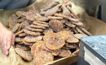 「ちいきの逸品」に千葉県銚子市の手焼きあられ・せん