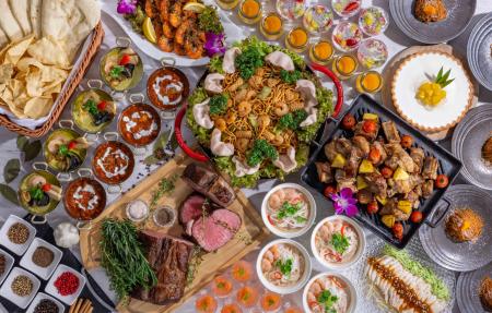 世界各国の料理が楽しめる！パーゴラで「ワールドグル