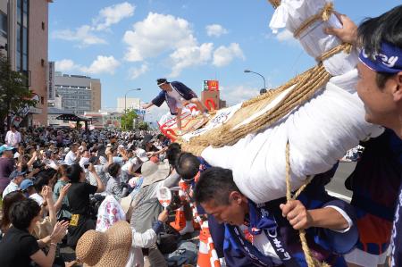 福島の日本一の大わらじが愛知・豊橋にやってくる！