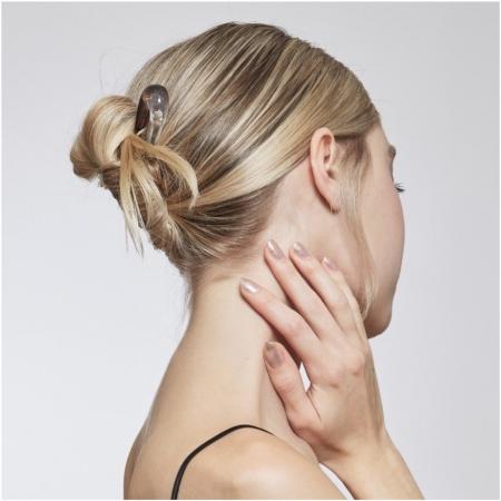 ＜THE HAIR BAR TOKYO＞から、アップスタイルに大活躍