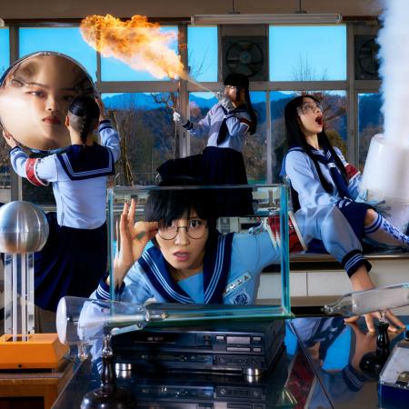 新しい学校のリーダーズa.k.a.ATARASHII GAKKO!、海外