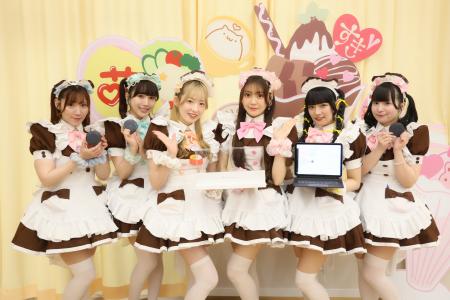 あっとほぉーむカフェのメイドが、聴覚障がいのある方