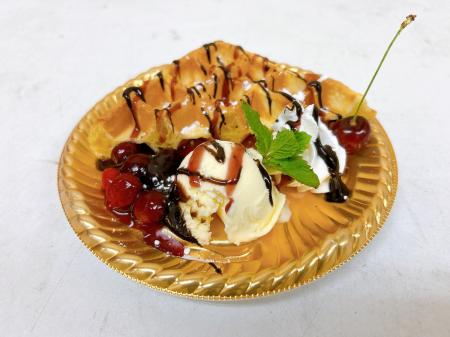 【野外民族博物館リトルワールド】　さくらんぼ祭り開