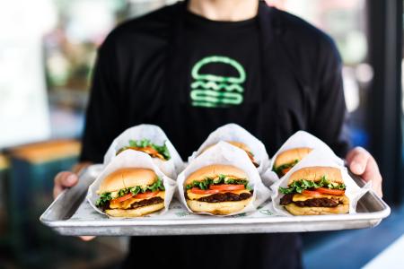 「Shake Shack 三井アウトレットパーク 木更津店」6月