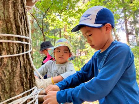 【夏休みの過ごし方】森の秘密基地キャンプ開催のお知
