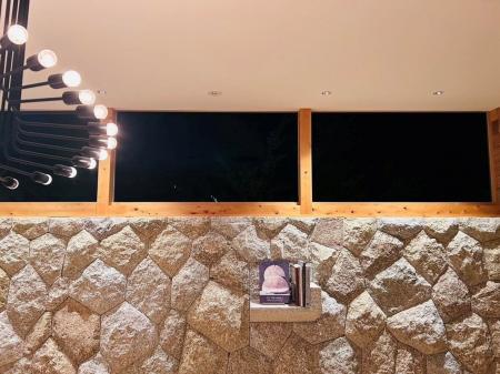 建材ガラスを活用した観光滞在建築施設における体験価