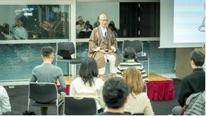 丸の内ビジネスパーソンに人気の「イス坐禅」教室つい
