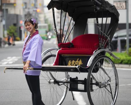 東京力車が創業100周年の浅草コマチヘアを全力応援！