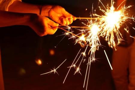 ［花火ブッフェなど５つの特典付き］この夏だけの1日5