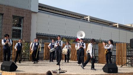 入場無料！ステージイベントやマルシェを楽しもう！溝