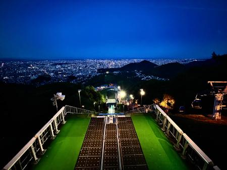 ～大倉山ジャンプ競技場～大倉山展望台リフト夜間営業