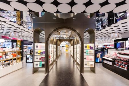 ＠cosme、東京・大阪に次ぐ3つめのフラッグシップショ