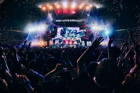 MAN WITH A MISSION、最新ライブ映像が7月29日(肉・火
