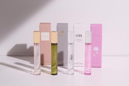 フレグランスブランド「VASILISA」が「RESEXXY」「EVR