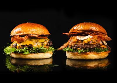 ヒルトン×オージー・ビーフ、「国際ハンバーガーの日