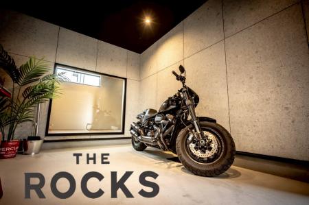 バイク好きな“不動産のプロ”が本気でつくった建売ガレ