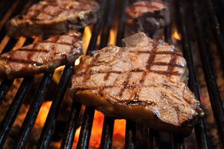 【大阪・AKARENGA STEAK HOUSE】定番コースが夏仕様に