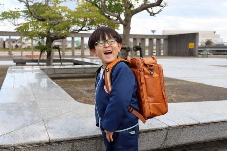 【徳島県　鳴門市役所】新小学１年生の負担を軽減！ラ