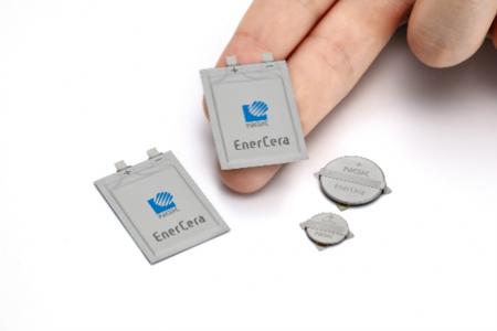 日本ガイシとトレックスが太陽電池搭載のEnerCera充電