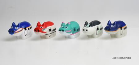 手のひらサイズの「縁起物鉄道」新幹線×赤べこのutf-8