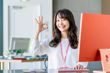 導入企業数1,300社を突破！法人専用の宅配型トランク