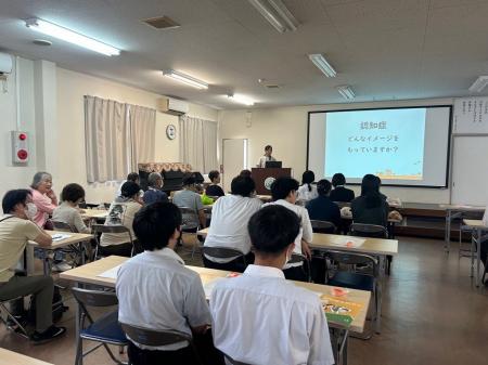 認知症当事者が高校生に直接語りかける「私たちは何も