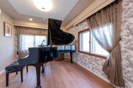 【音楽を愛する方々のための住まいをリノベーションで