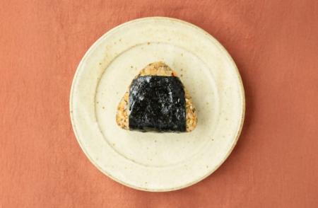 こころもからだも満たされる完全食おにぎり『COCOMOGU