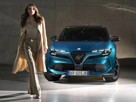 新型コンパクトSUV「Alfa Romeo Junior」の日本導...