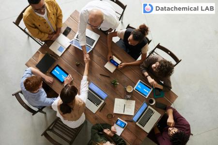 【材料開発×AI】データケミカル、データ解析クラウド